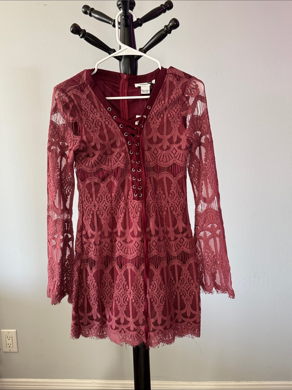 Glamorous Wine Lace-Up Long Sleeve Lace Dress 1.T